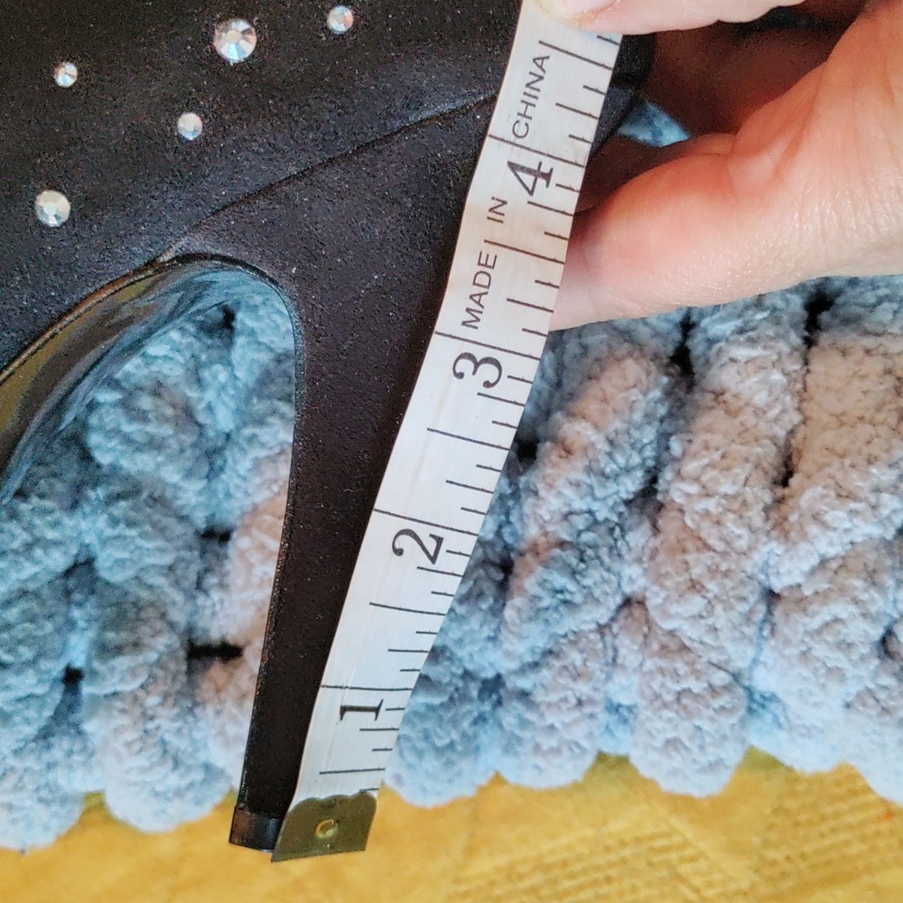 Booties - Picture 4 of 4